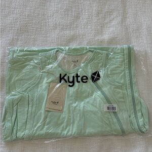 Kyte BABY Mint Green and Black Sleep Sack - XL 0.5 tog